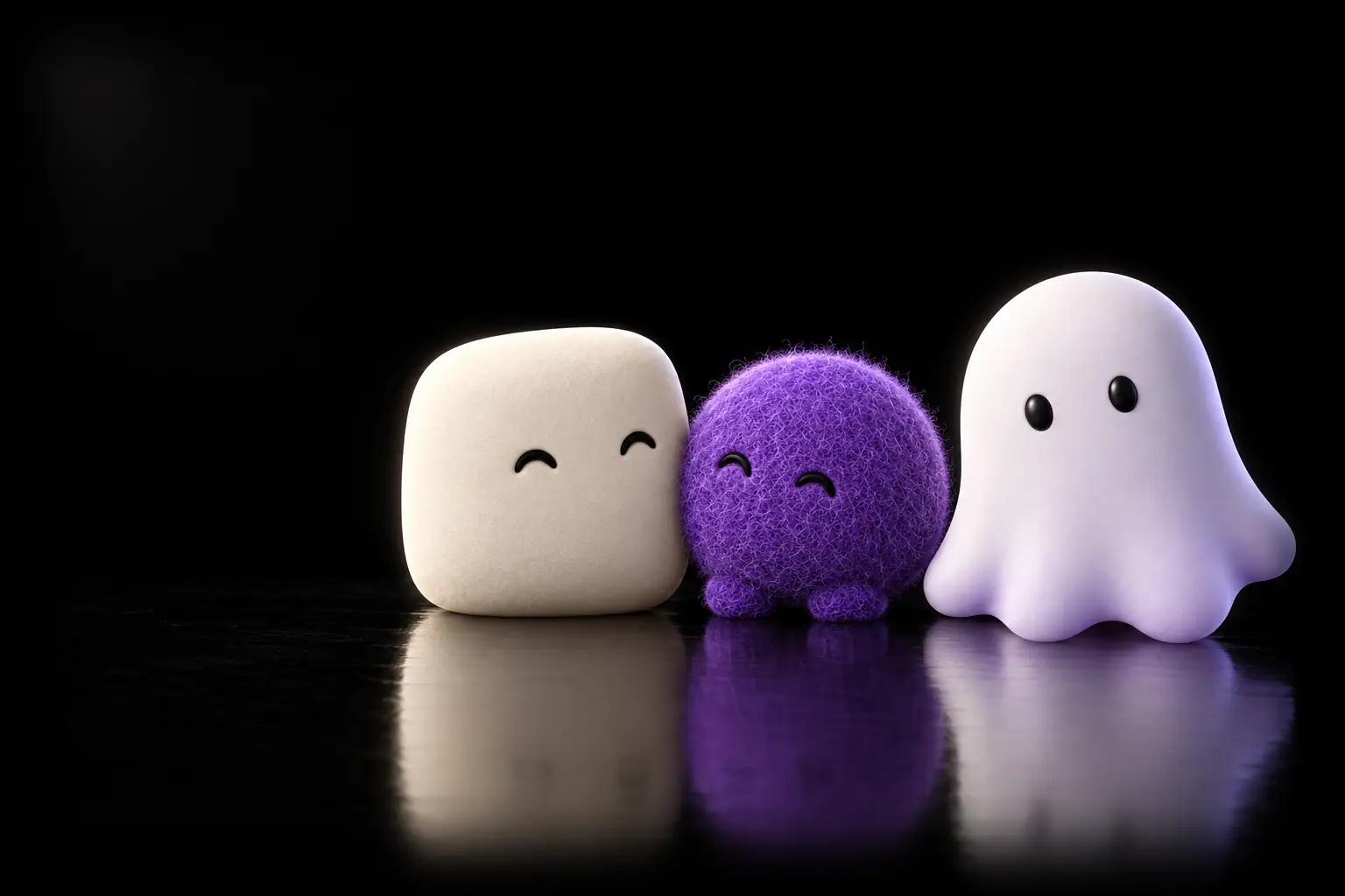Tres personajes de peluche juntos: Marshmallow y Fuzzball sonríen con timidez con los ojos cerrados, y Ghost mira hacia arriba como si fuera a hablar.
